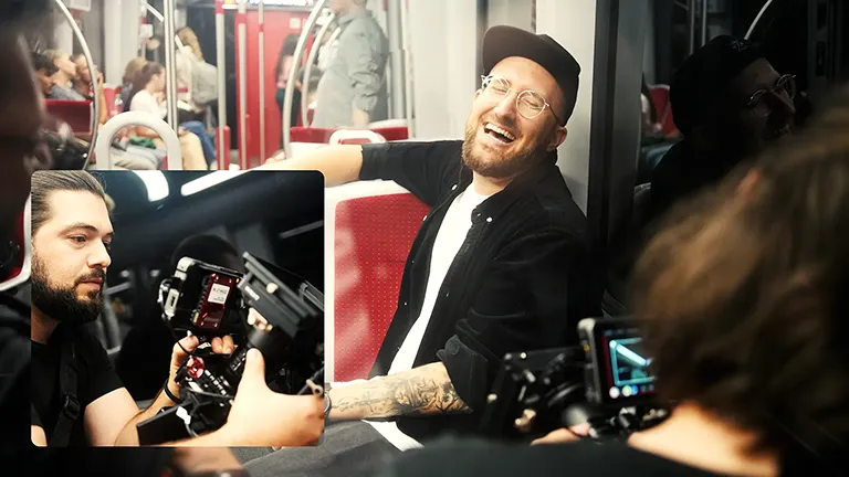 Freude beim Videodreh in der U-Bahn mit Steve Wolf